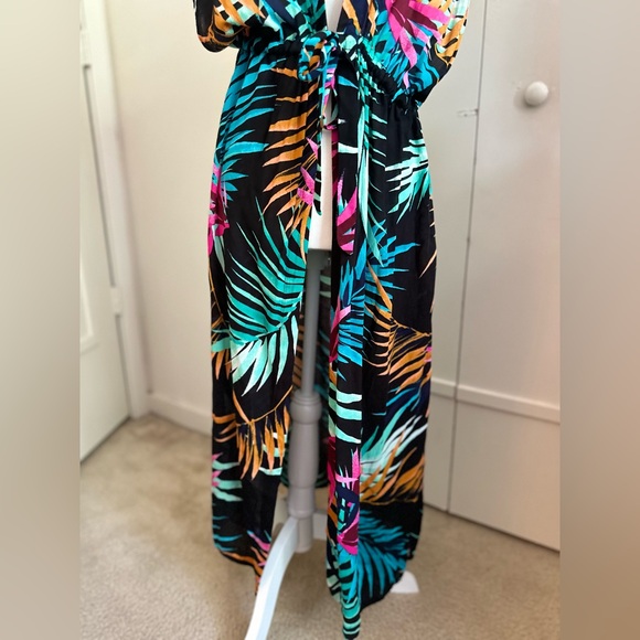 Flowery beach cover up. No name 2XL barely worn - Picture 2 of 8